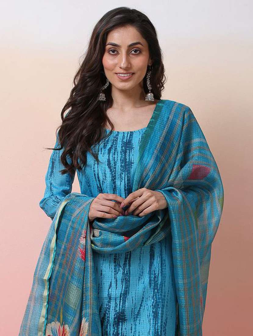 women printed three quarter sleeves kurta pant set with dupatta - 22578486 -  Standard Image - 1