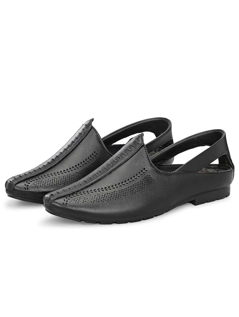 Men Solid Close Back Sandal - 22578546 -  Standard Image - 1