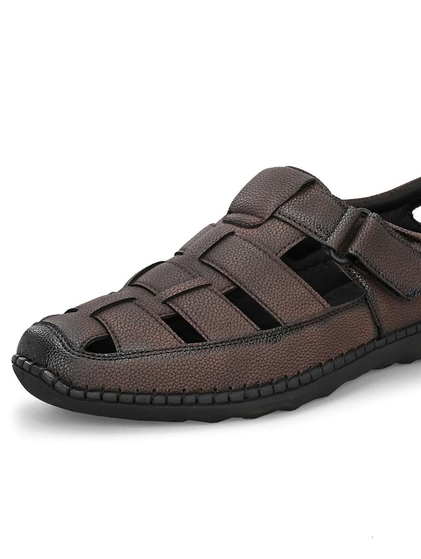 men solid fisherman sandal - 22578548 -  Standard Image - 4