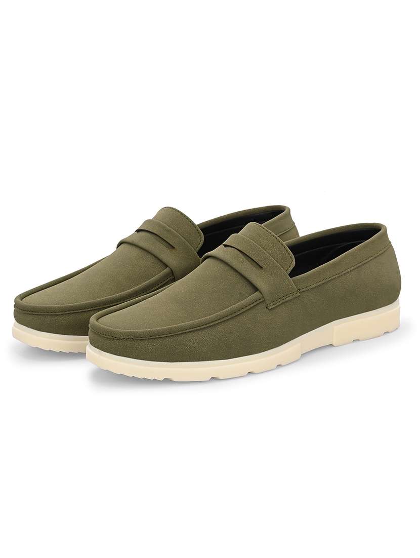 Men Solid Slip On Loafer - 22578557 -  Standard Image - 1