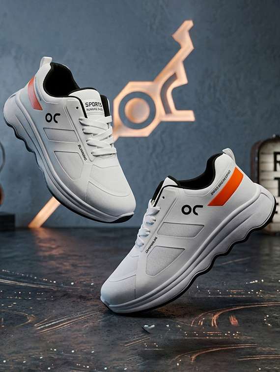 men solid lace up sports shoes