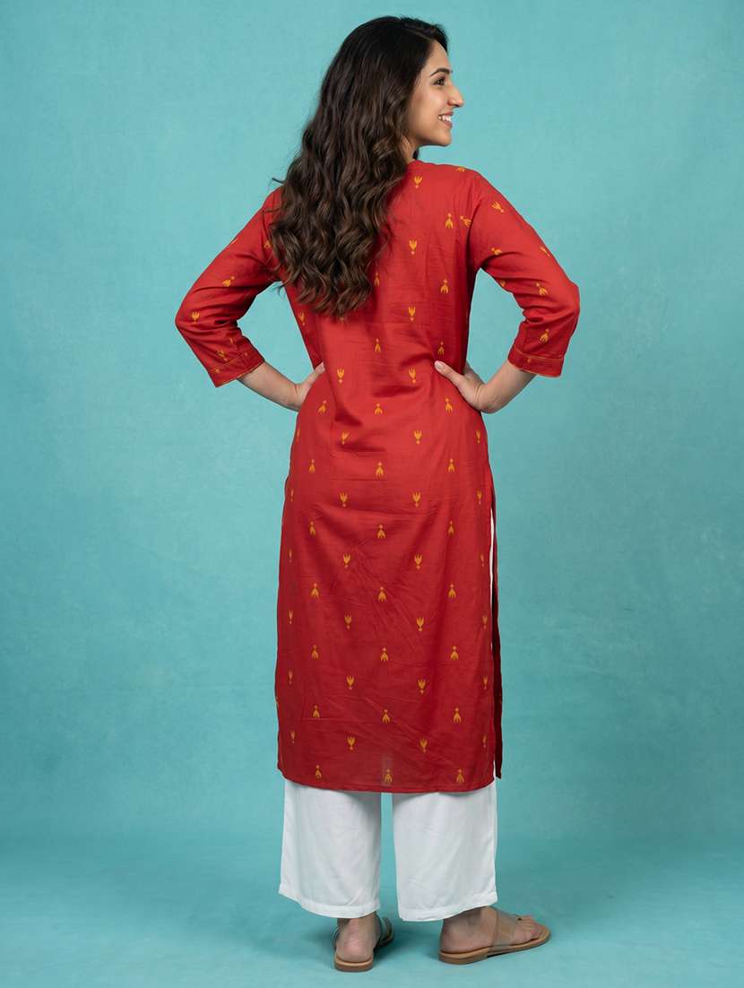 Women Embroidered Three Quarter Sleeves Straight Kurta - 22578885 -  Standard Image - 4