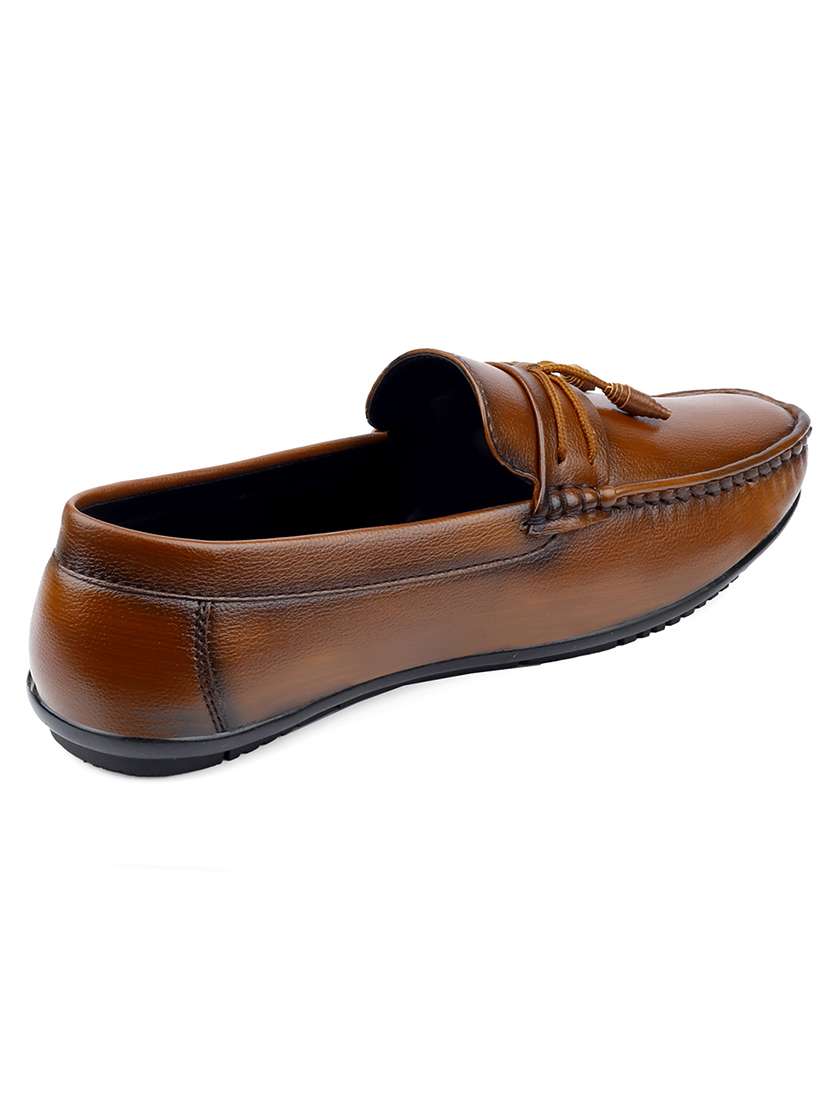 men solid slip on tassel details loafer - 22578951 -  Standard Image - 4