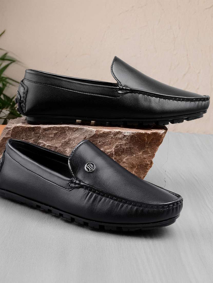 men solid slip on loafer - 22578971 -  Standard Image - 1