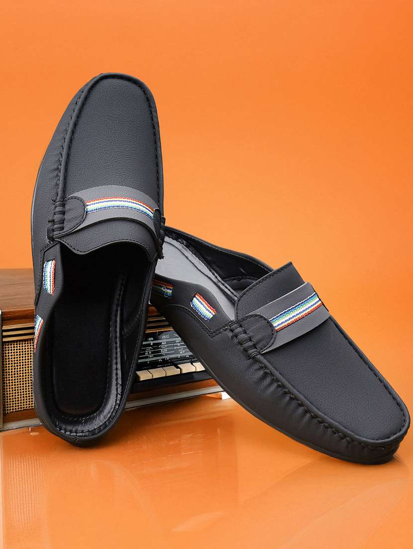 men solid slip on loafer