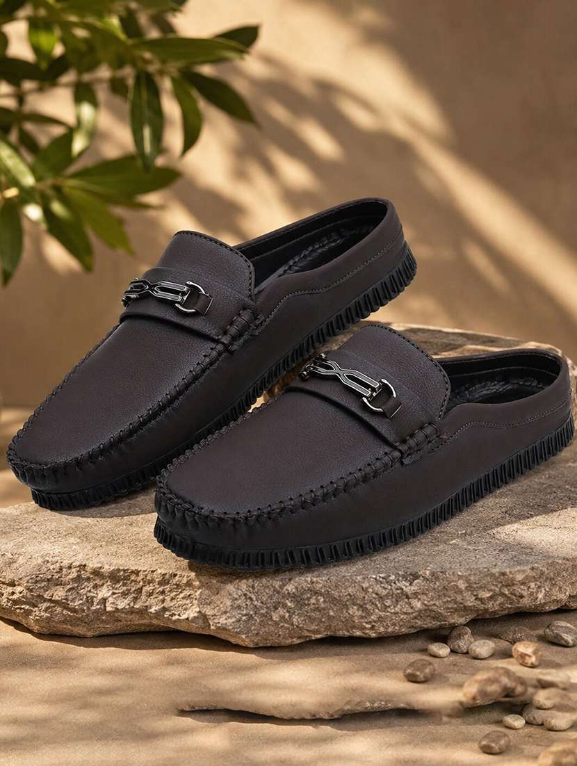 men solid slip on horsebit loafer