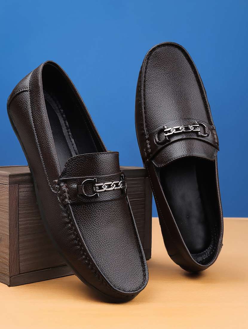 men solid slip on horsebit loafer