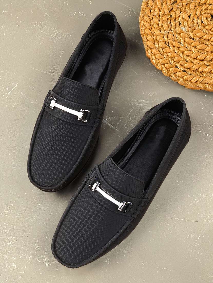 men textured slip on horsebit loafer