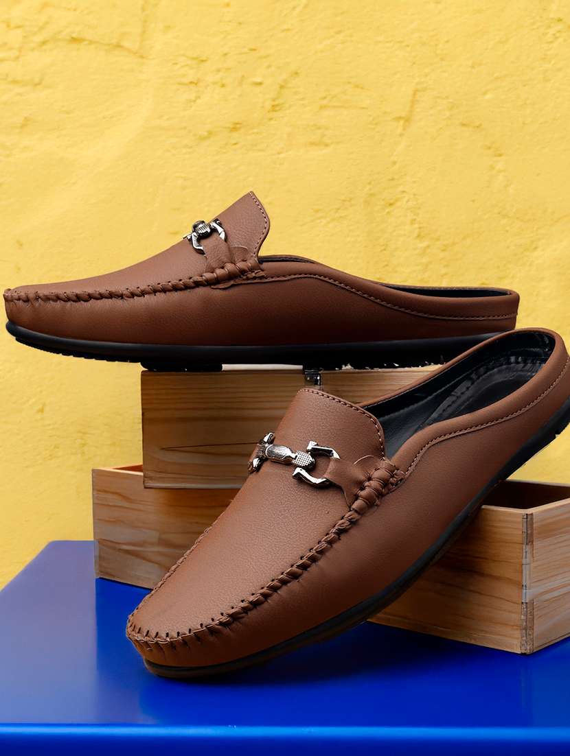 men solid slip on horsebit loafer