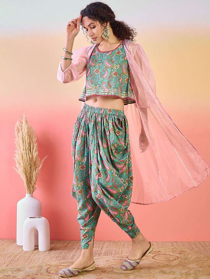 women printed sleeveless fusion set - 22579063 -  Standard Image - 4
