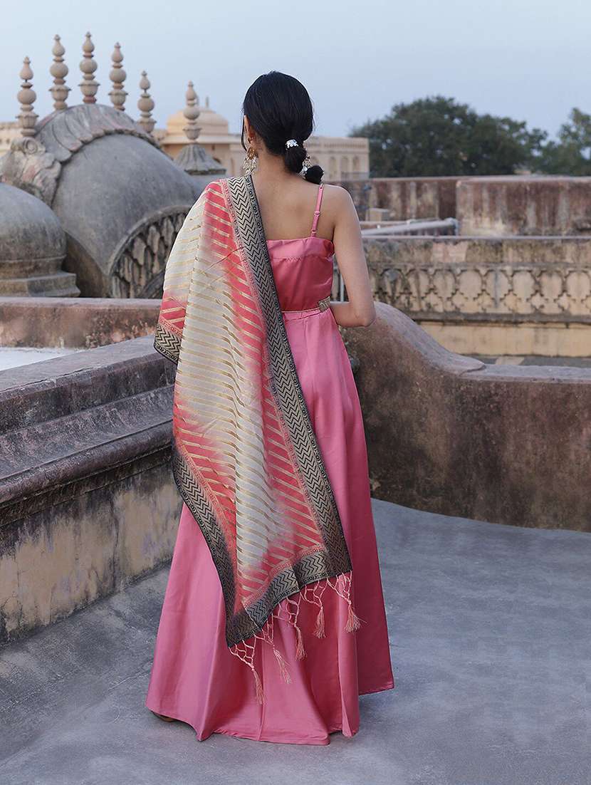 Women Embellished Shoulder Strap Kurta Dupatta Set - 22579111 -  Standard Image - 4