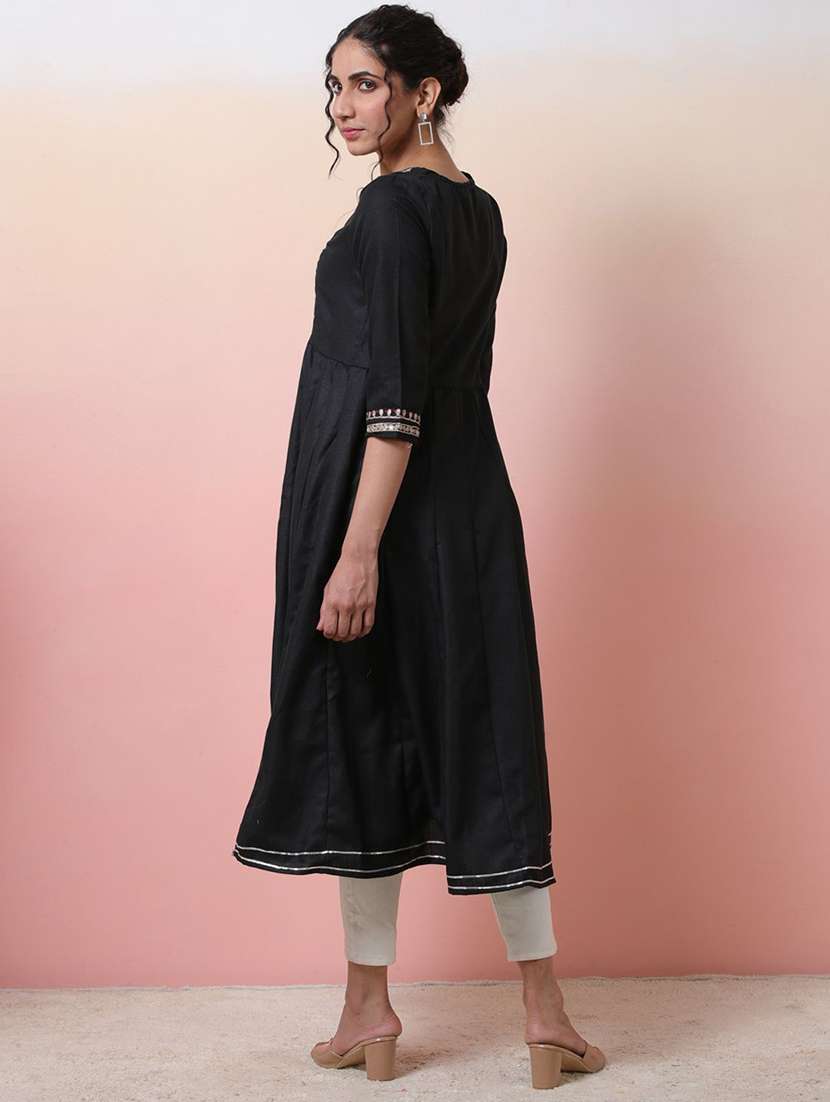 women embroidered three quarter sleeves anarkali kurta - 22579204 -  Standard Image - 4