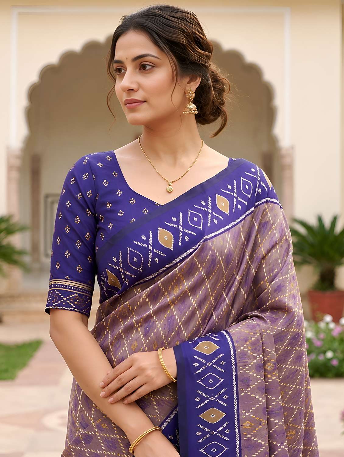 women self design patola saree with blouse - 22579334 -  Standard Image - 1