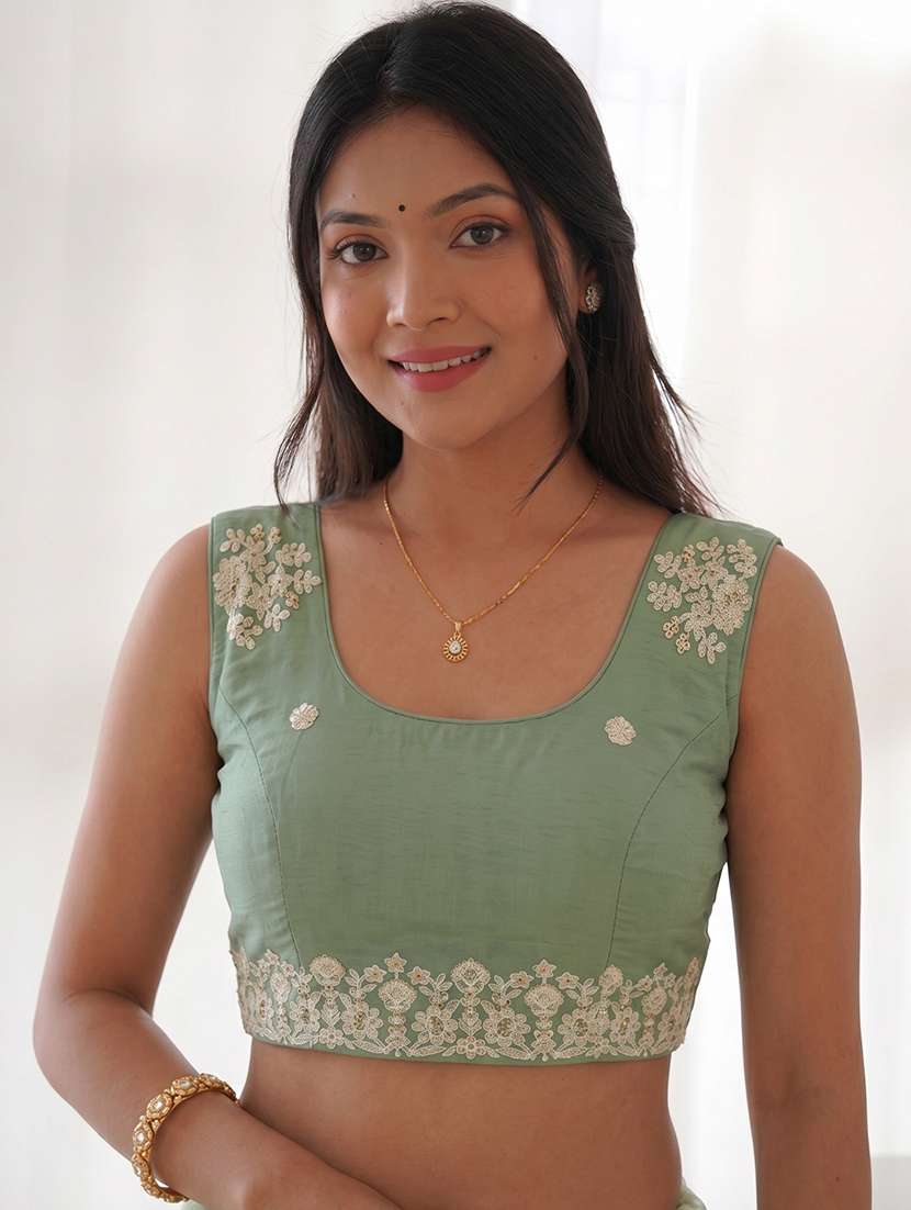 women solid with work embroidered saree with blouse - 22579356 -  Standard Image - 4
