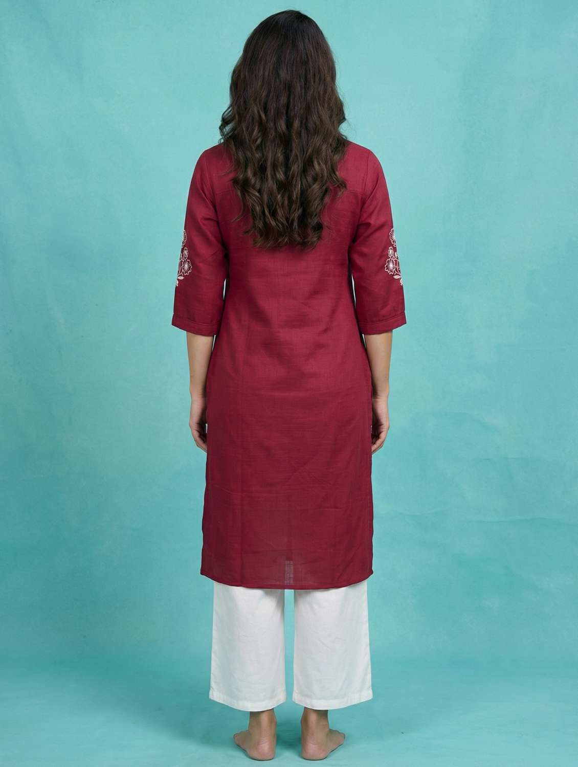 women embroidered three quarter sleeve straight kurta - 22579587 -  Standard Image - 4