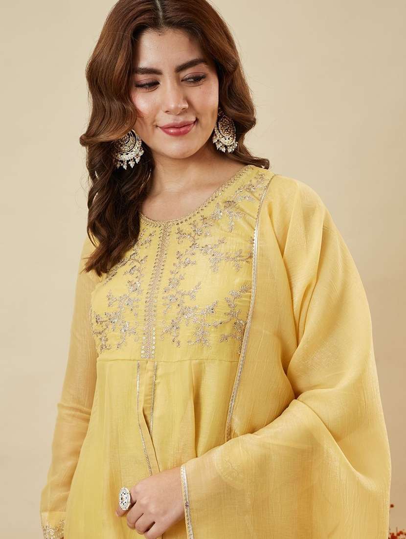 women embroidered long sleeves kurta palazzo set with dupatta - 22579639 -  Standard Image - 1