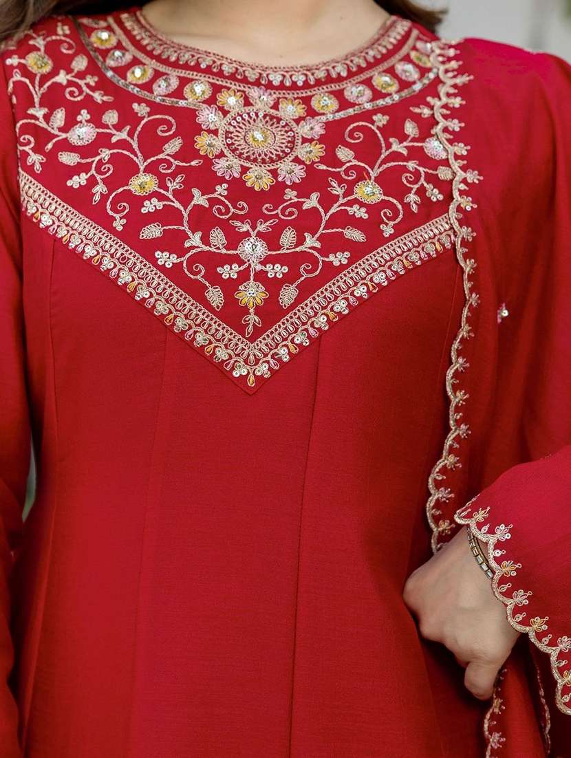 women embroidered three quarter sleeves kurta pant set with dupatta - 22579661 -  Standard Image - 1