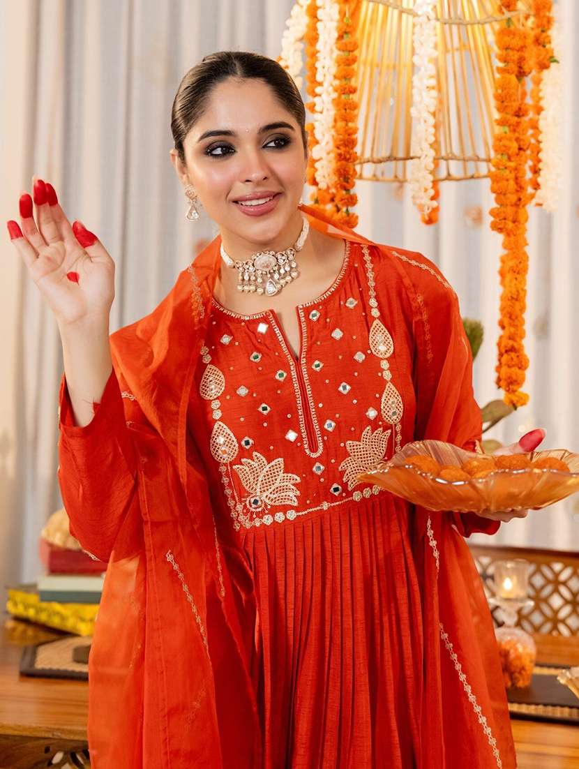 women embroidered long sleeves kurta pant set with dupatta - 22579677 -  Standard Image - 1