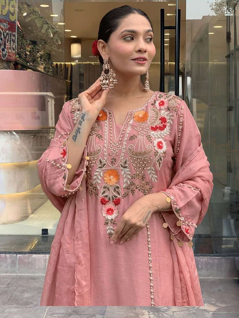 Women Embroidered Three Quarter Sleeves Kurta Pant Set With Dupatta - 22579686 -  Standard Image - 1