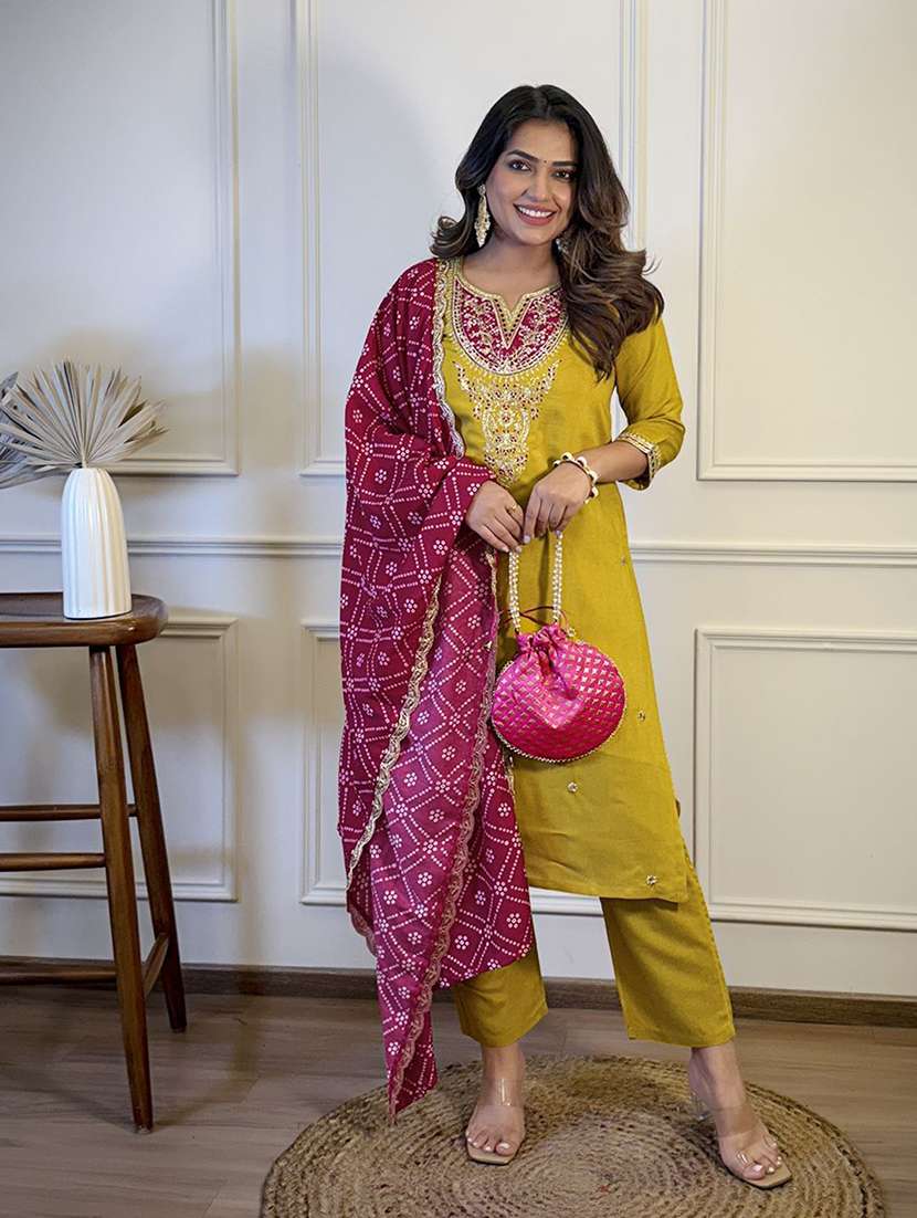 women embroidered three quarter sleeves kurta pant set with dupatta