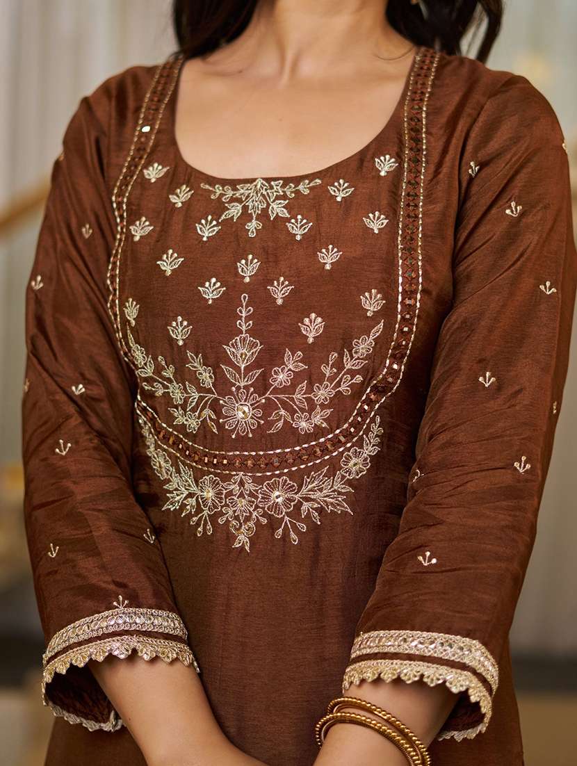 women embroidered three quarter sleeves kurta pant set with dupatta - 22579705 -  Standard Image - 1