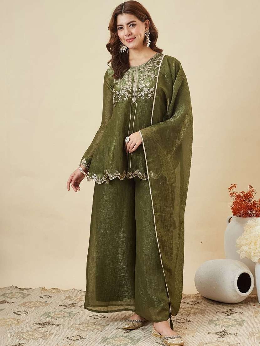 women embroidered long sleeves kurta palazzo set with dupatta