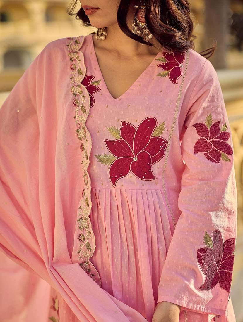 women printed long sleeves kurta pant set with dupatta - 22579819 -  Standard Image - 1