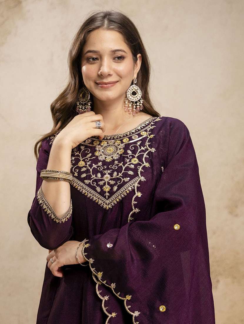 women embroidered three quarter sleeves kurta pant set with dupatta - 22579875 -  Standard Image - 1