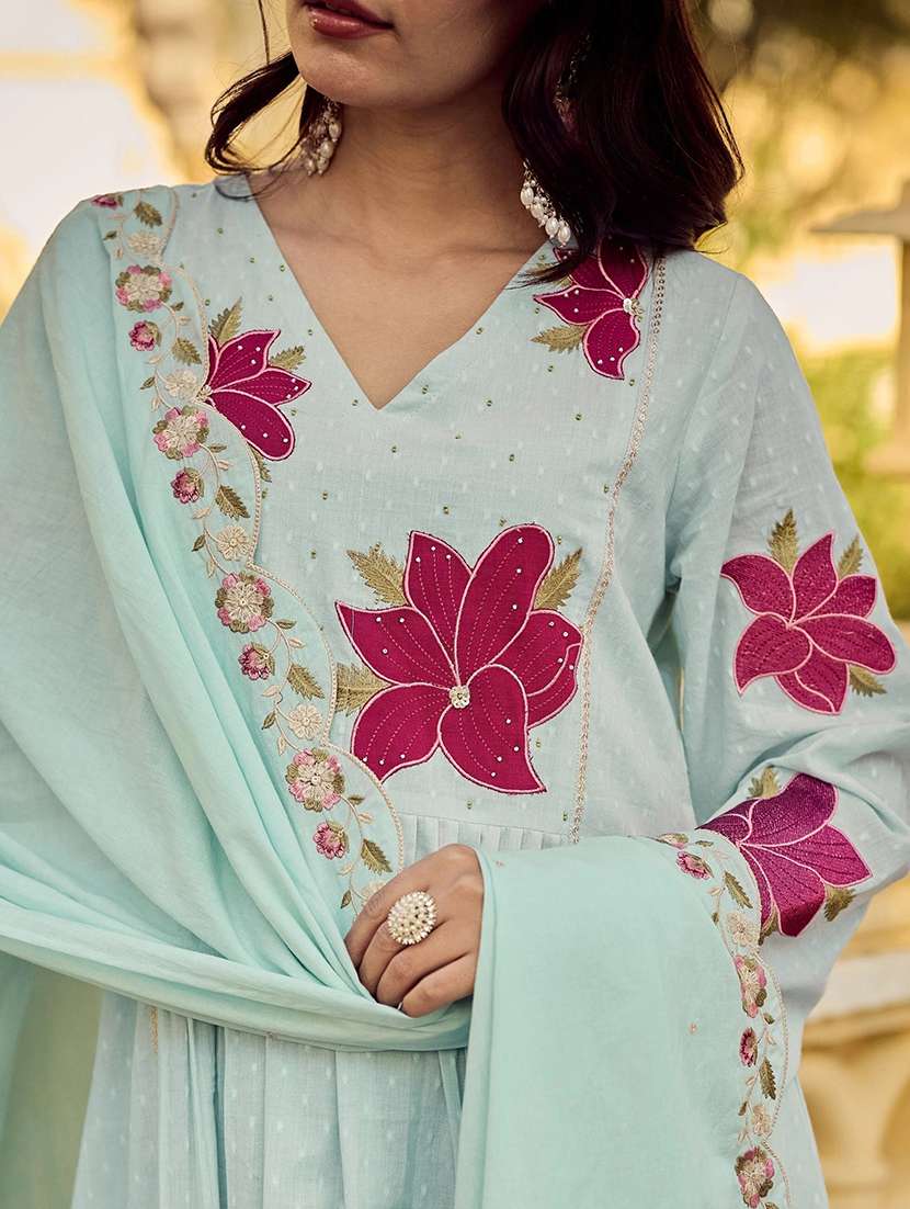 Women Embroidered Long Sleeves Kurta Pant Set With Dupatta - 22579888 -  Standard Image - 1