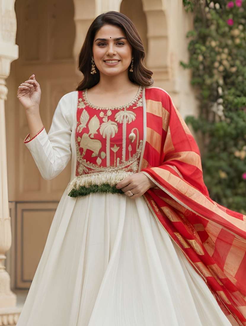 women embroidered three quarter sleeves kurta pant set with dupatta - 22579935 -  Standard Image - 1