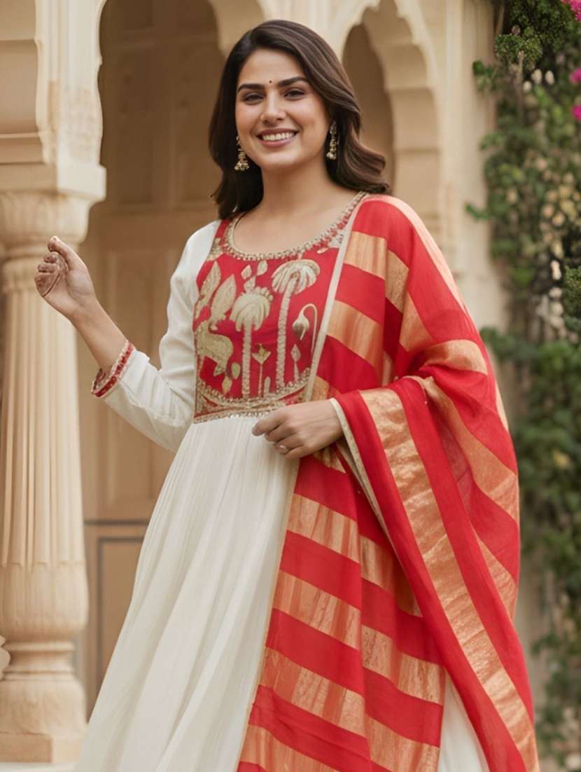 women embroidered three quarter sleeves kurta pant set with dupatta - 22579935 -  Standard Image - 4
