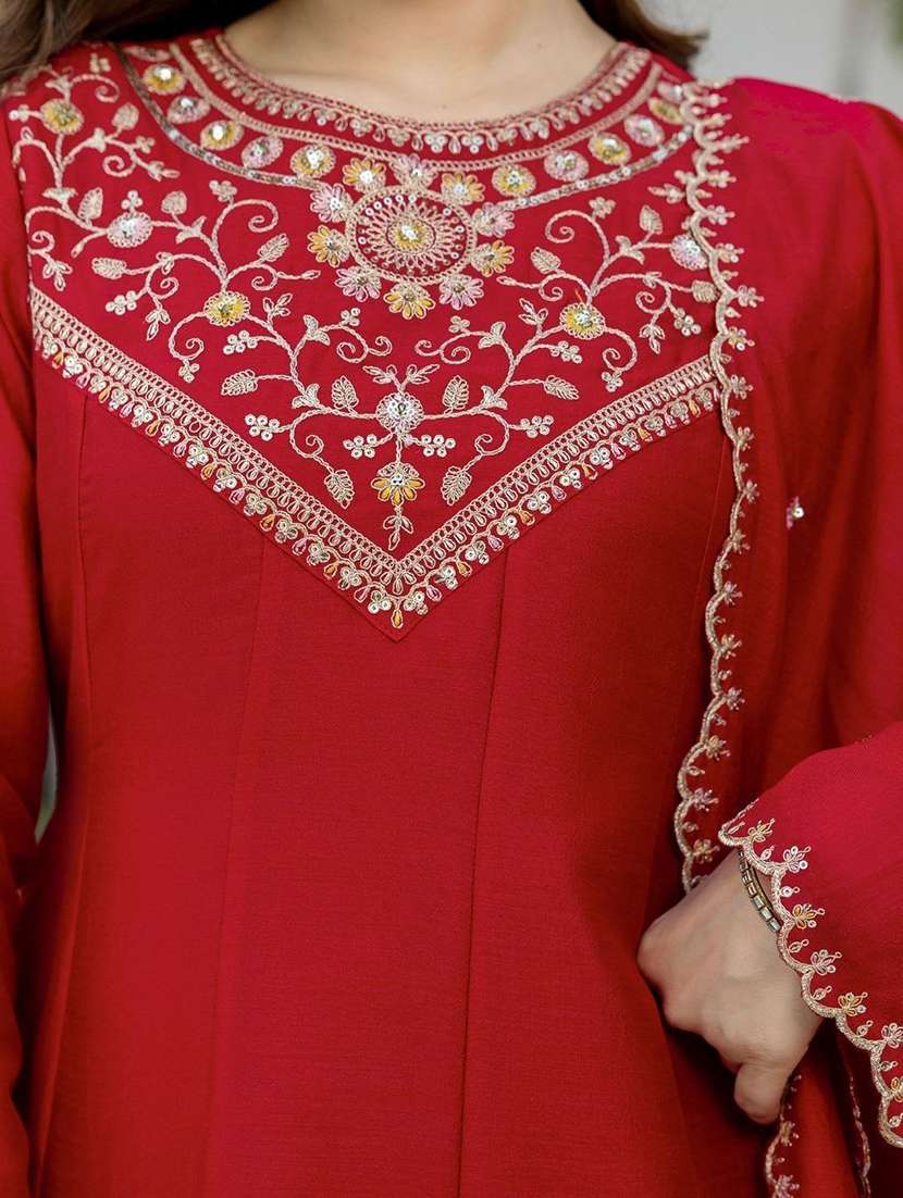 women embroidered three quarter sleeves kurta pant set with dupatta - 22579970 -  Standard Image - 1