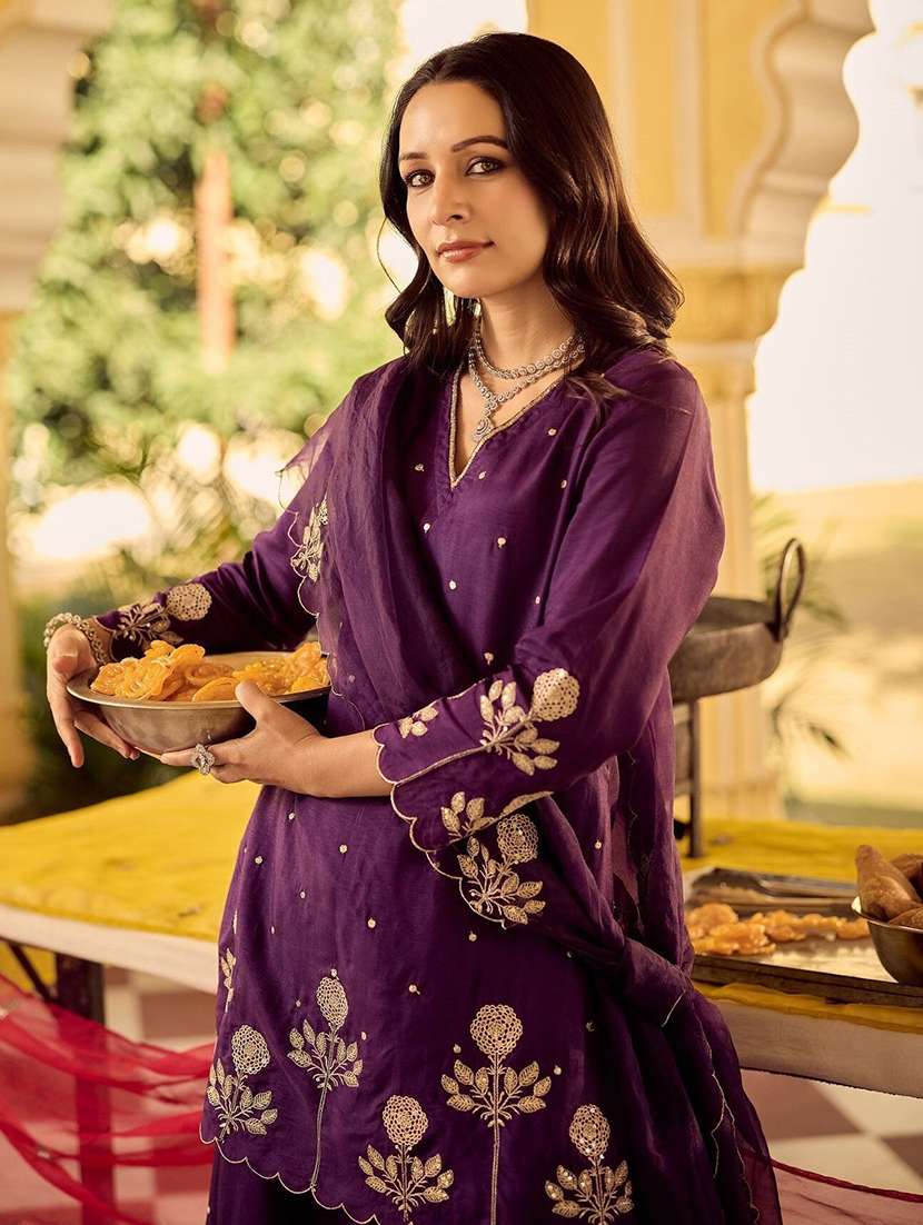 women embroidered three quarter sleeves kurta palazzo set with dupatta - 22580005 -  Standard Image - 1