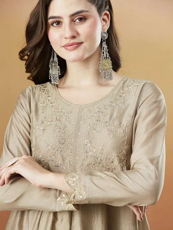 women embroidered long sleeves kurta pant set with dupatta - 22580020 -  Standard Image - 1