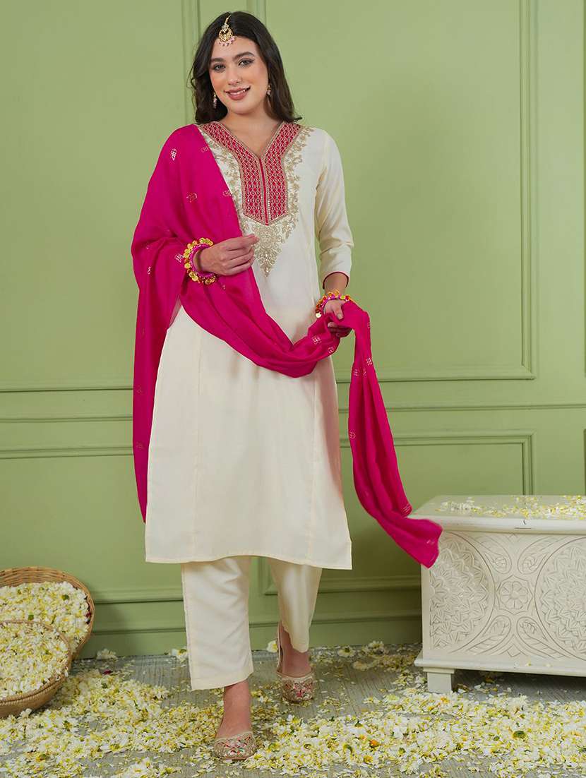 women embroidered three quarter sleeves kurta pant set with dupatta