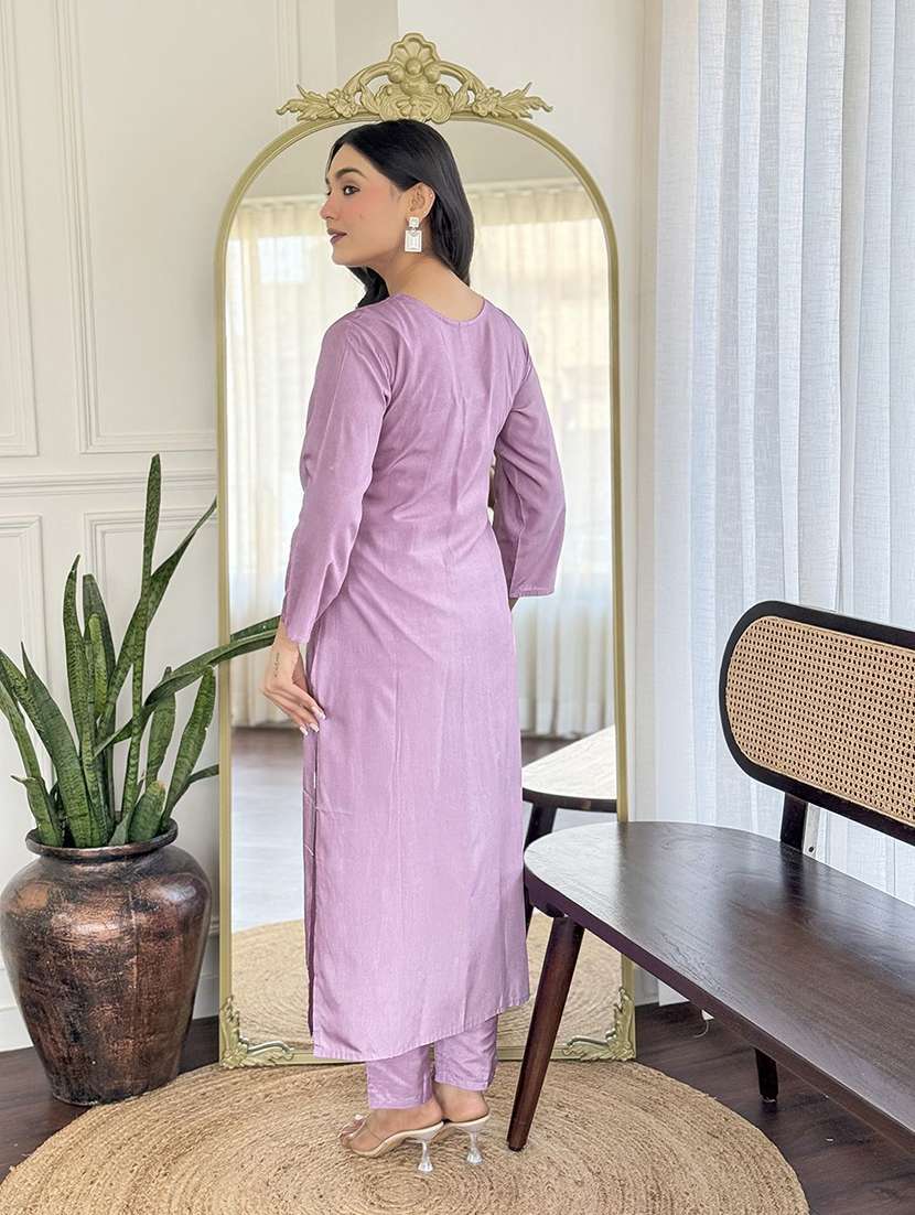 women embroidered long sleeves kurta pant set with dupatta - 22580144 -  Standard Image - 4