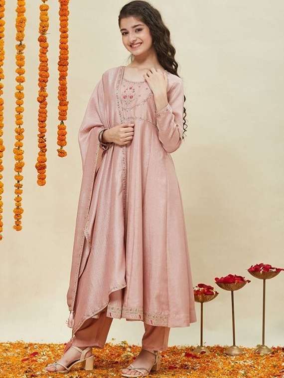 girls embroidered long sleeves kurta pant set with dupatta