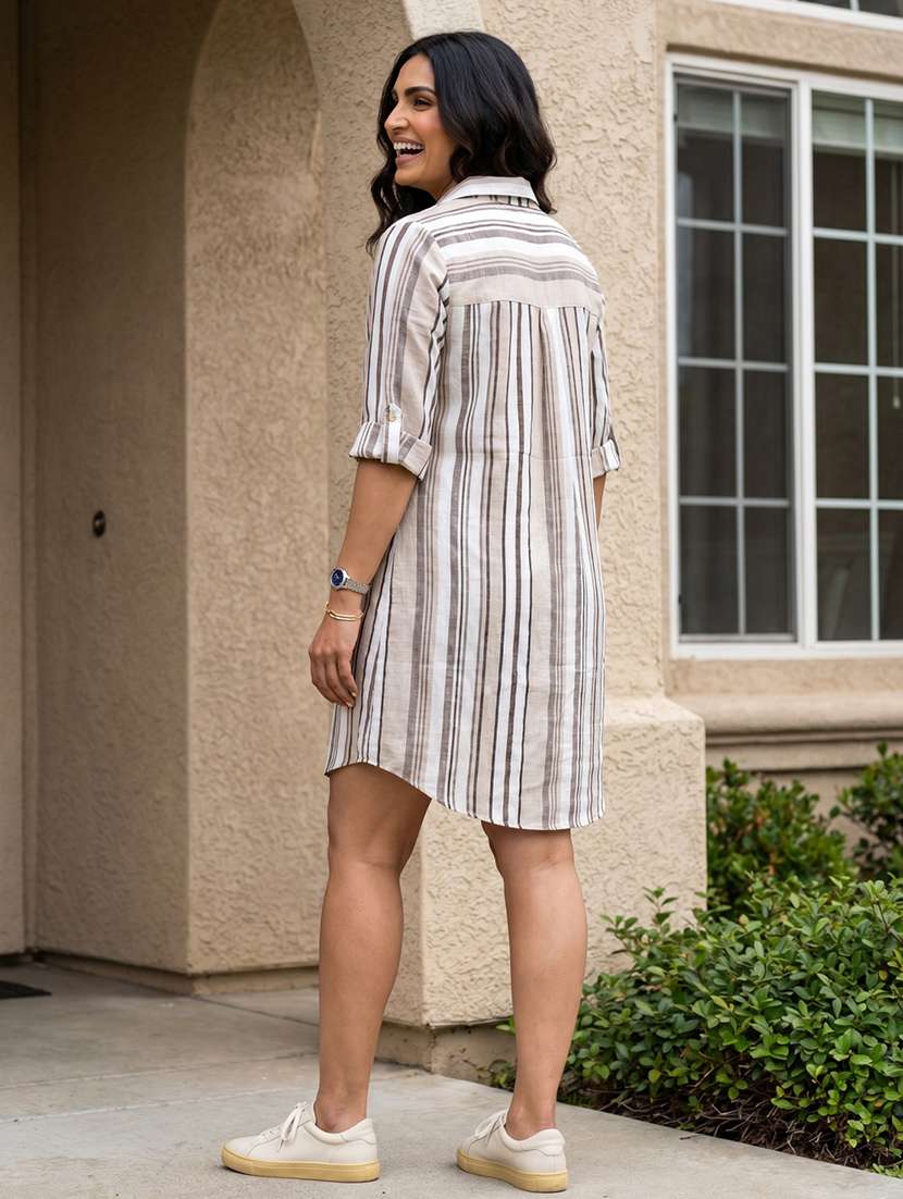 Women Printed Collared Sheath Dress - 22580397 -  Standard Image - 4