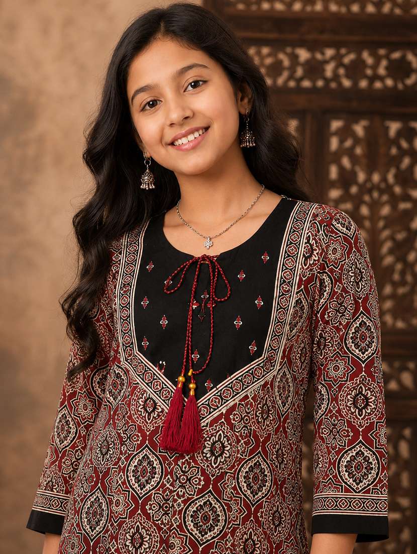 girls printed three quarter sleeves a-line kurta - 22580669 -  Standard Image - 1