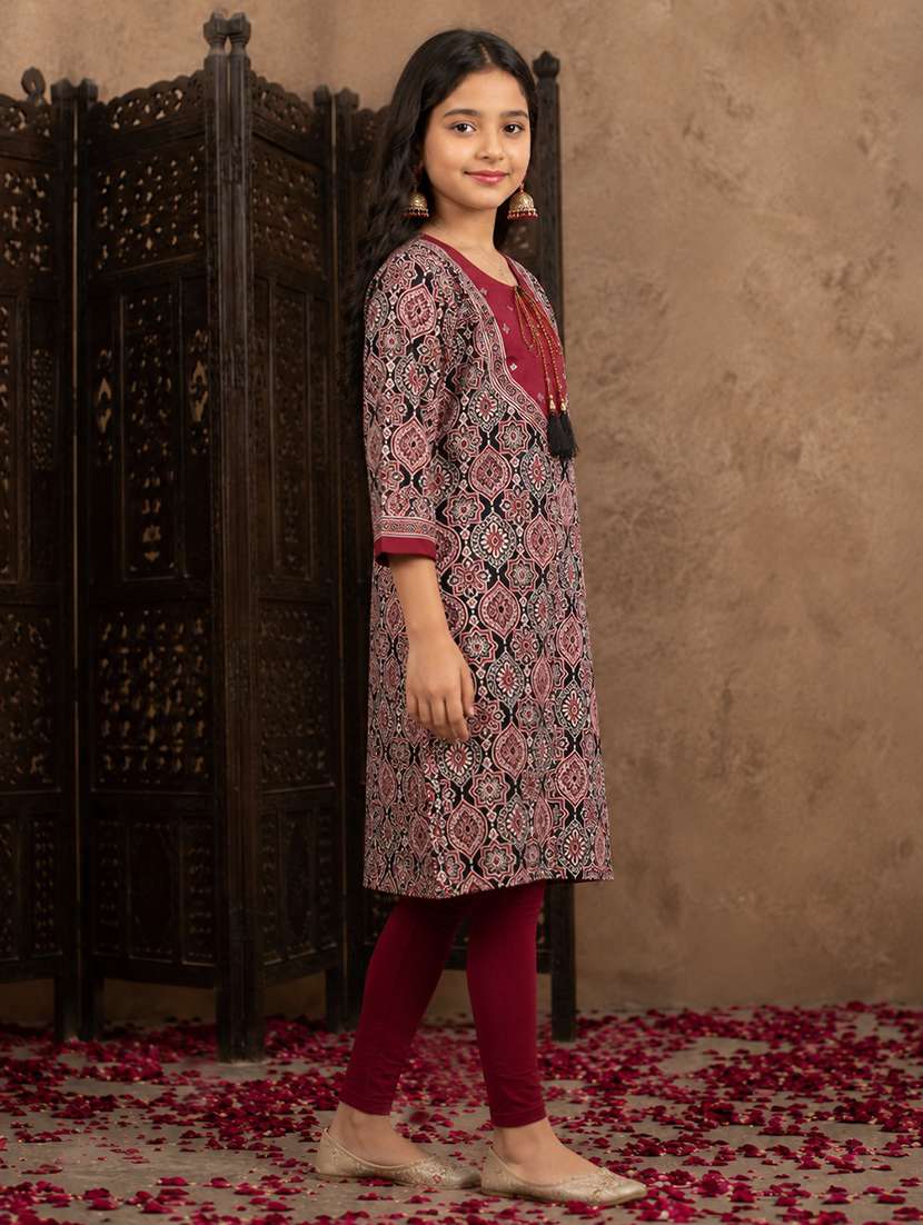 girls printed three quarter sleeves a-line kurta - 22580670 -  Standard Image - 4
