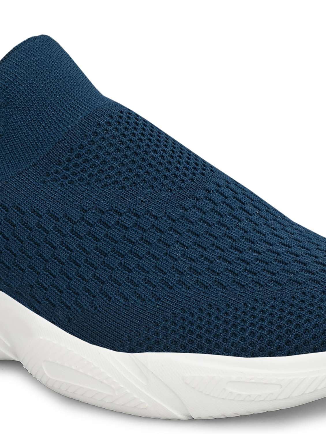 Women Textured Slip On Sports Shoes - 22581422 -  Standard Image - 4