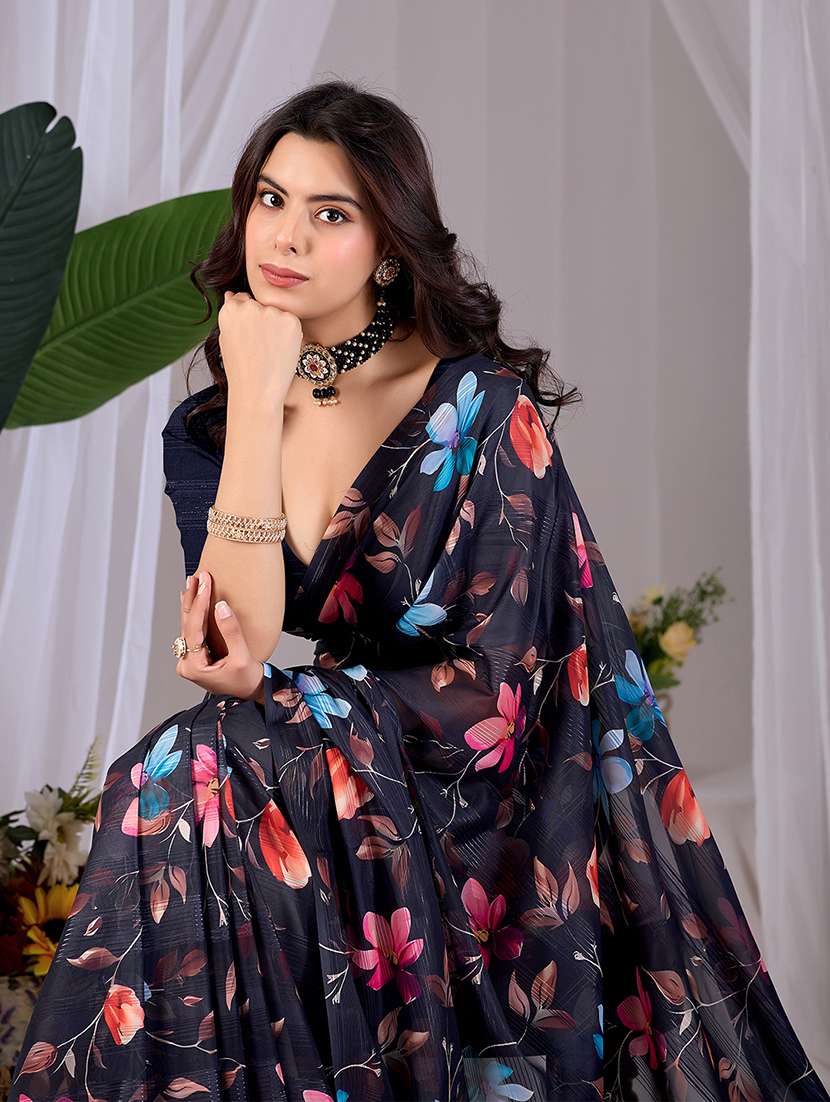 women printed casual wear saree with blouse - 22581440 -  Standard Image - 1