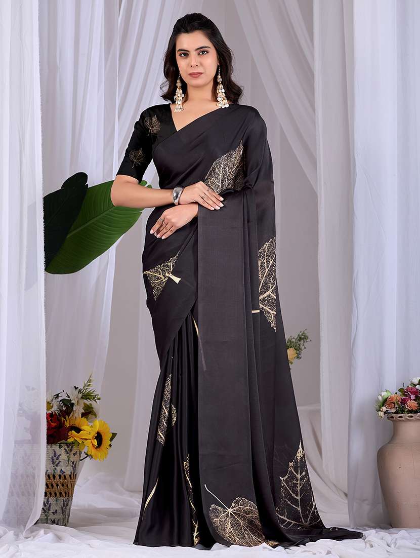 women printed casual wear saree with blouse