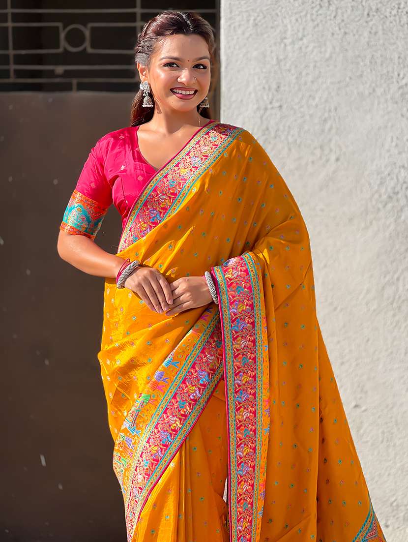 women self design banarasi saree with blouse - 22581493 -  Standard Image - 4