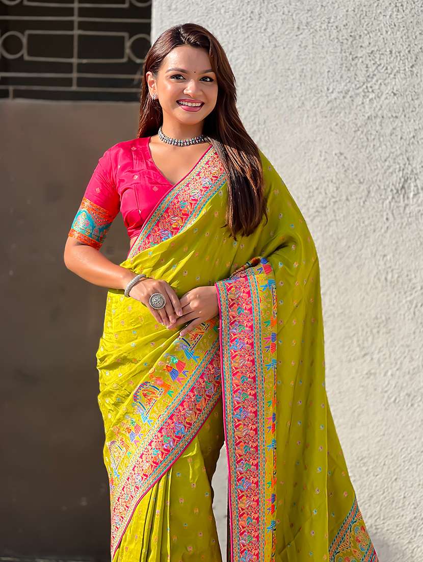 women self design banarasi saree with blouse - 22581497 -  Standard Image - 4
