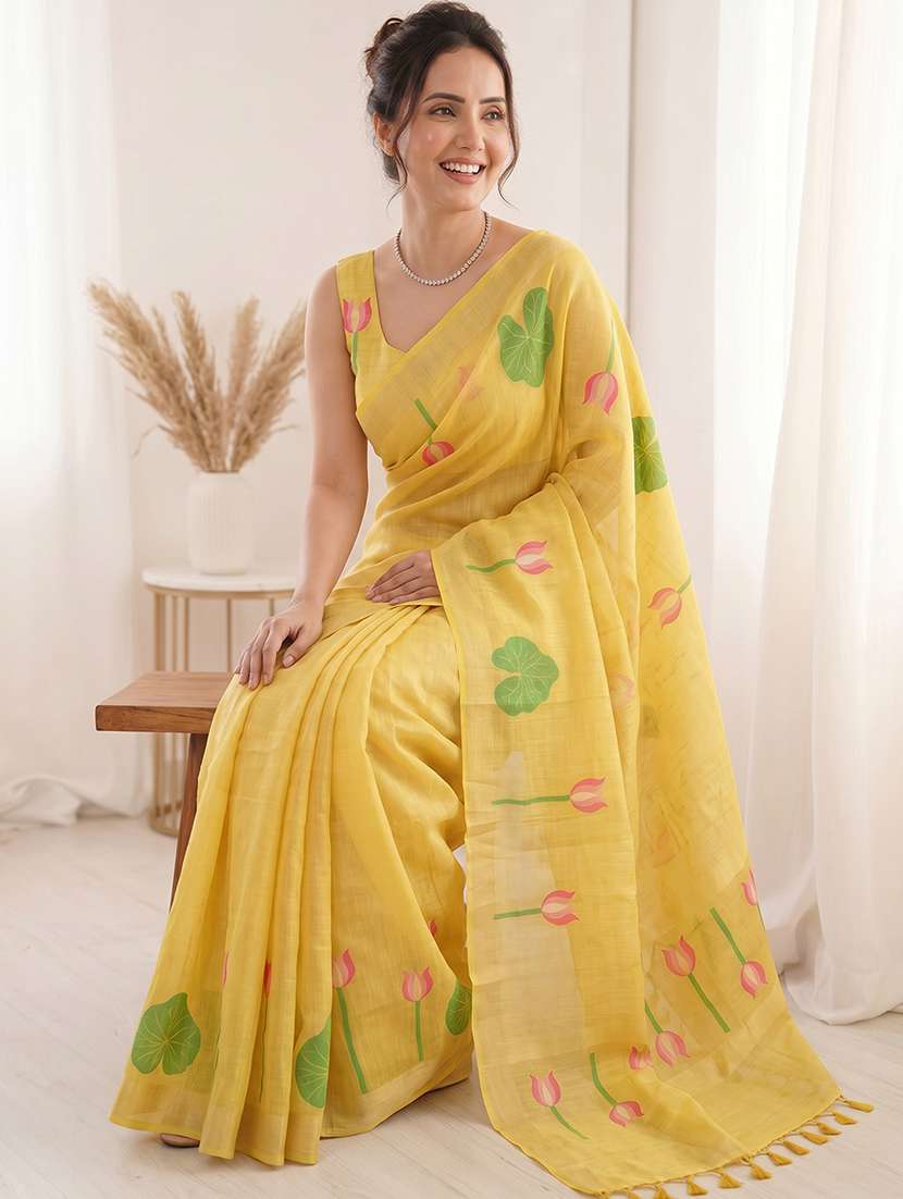 women printed casual wear saree0 with blouse - 22581525 -  Standard Image - 4