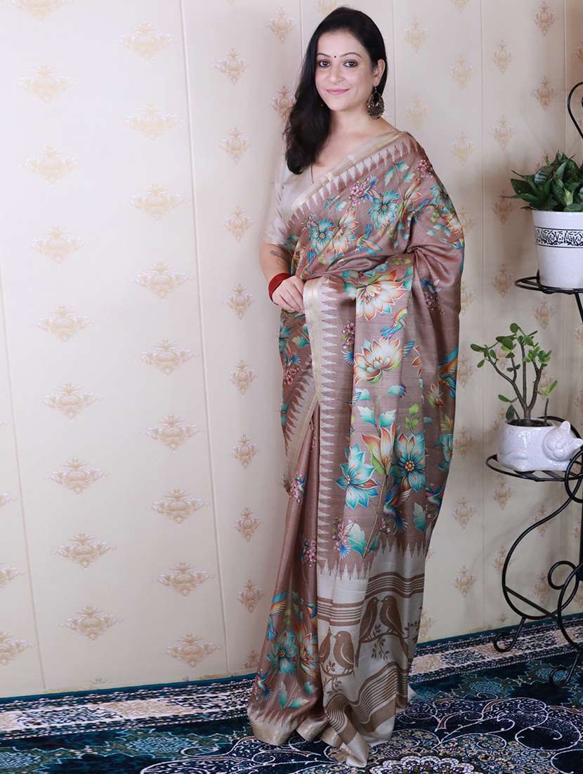 women printed casual wear saree with blouse - 22581533 -  Standard Image - 1