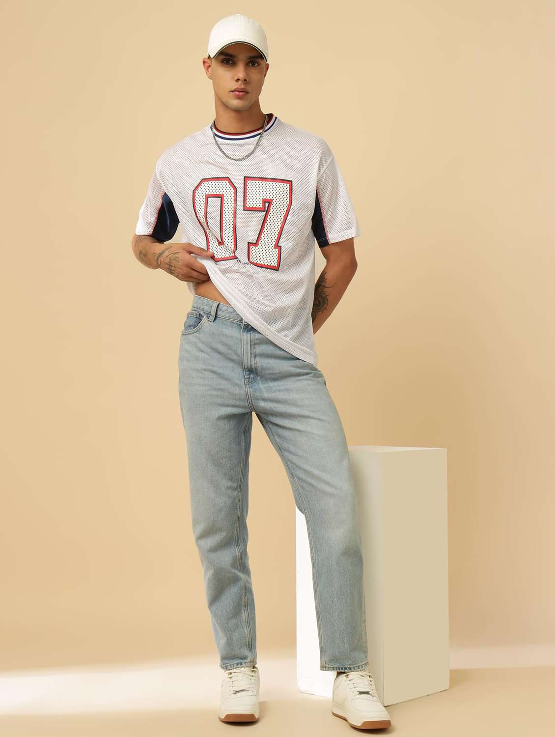 Men Printed Short Sleeves Relaxed Fit T-shirt - 22581779 -  Standard Image - 4