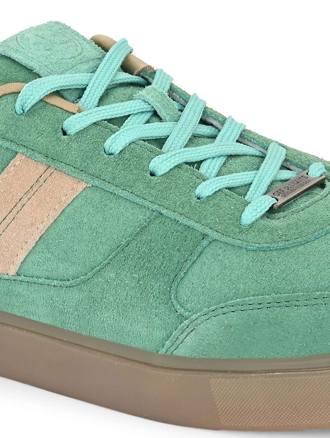 men striped lace up sneaker - 22581958 -  Standard Image - 4