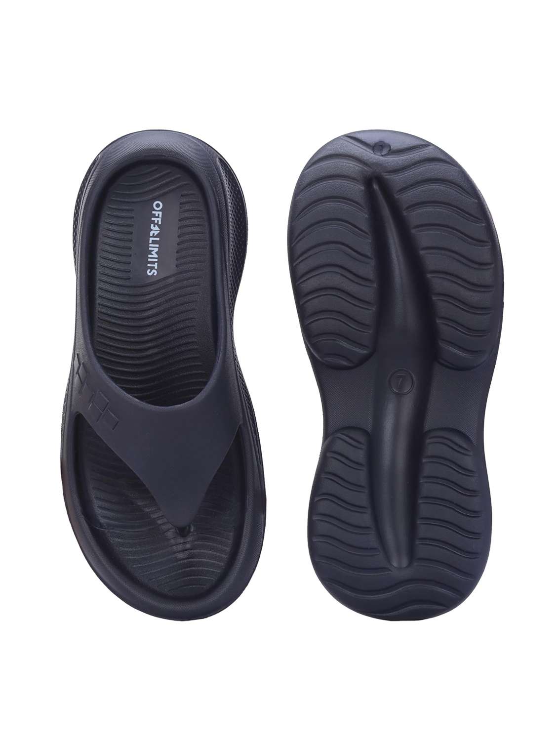 men solid toe separator slipper - 22581991 -  Standard Image - 4